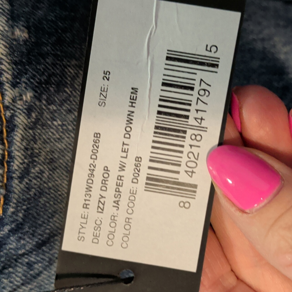R13 Women’s Boyfriend Jeans in Faded Blue Denim - Picture 5 of 8